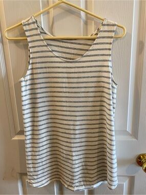 Encircled Striped Tank Top - White and Gray